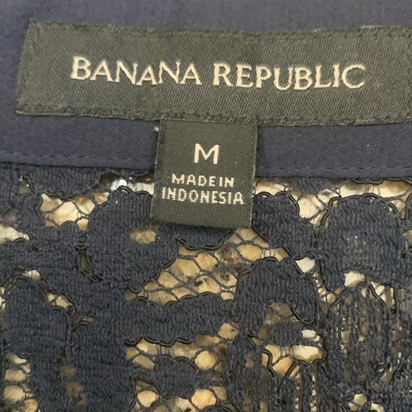 Banana Republic Navy Lace Bell Sleeve Top with Matching Camisole Size M - Picture 7 of 9